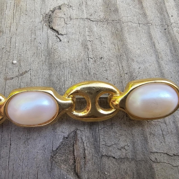 PAOLO Faux Cream Pearl Gold Tone Brooch